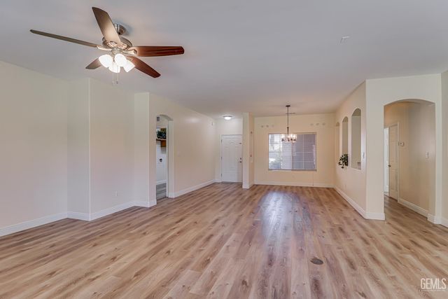 14900 Central Coast Street, Bakersfield, CA 93314