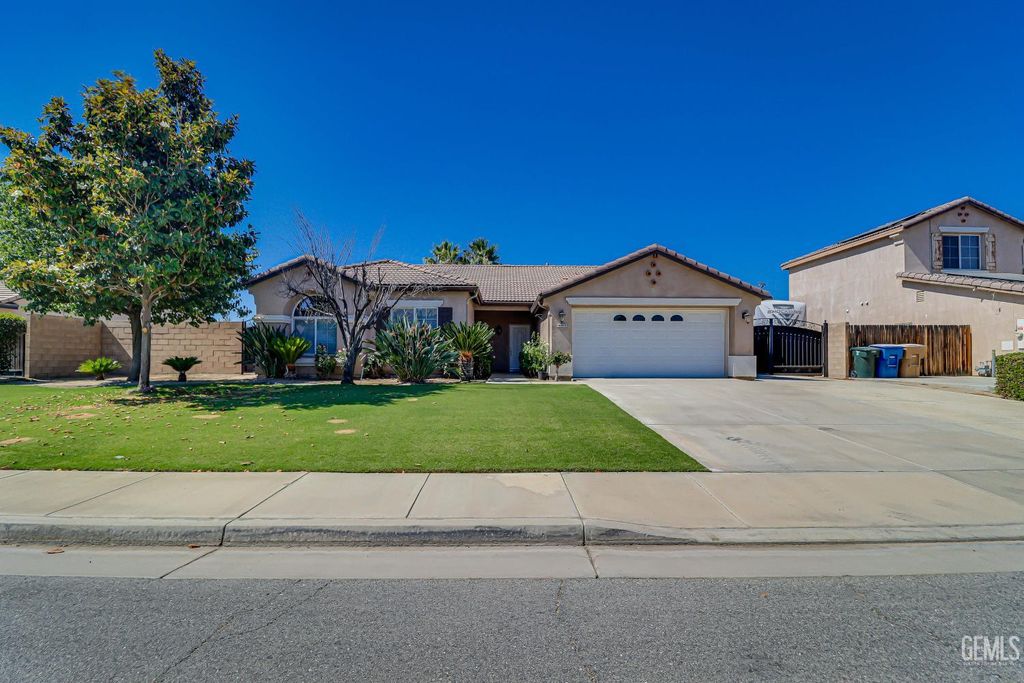14900 Central Coast Street, Bakersfield, CA 93314