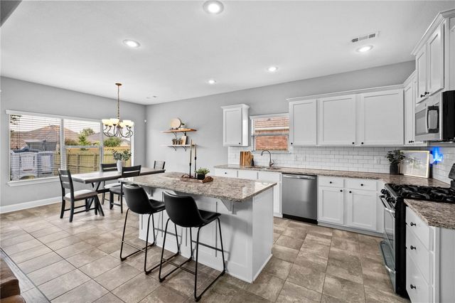 4215 Crosshill Cove, Springdale, AR 72762