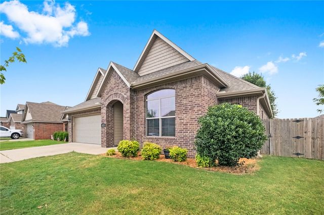 4215 Crosshill Cove, Springdale, AR 72762