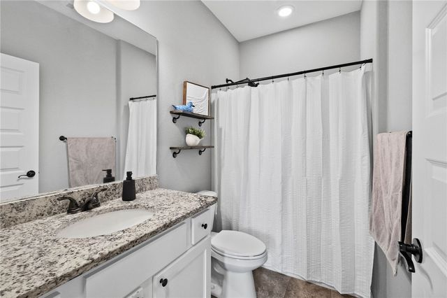 4215 Crosshill Cove, Springdale, AR 72762