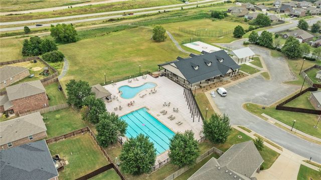 4215 Crosshill Cove, Springdale, AR 72762