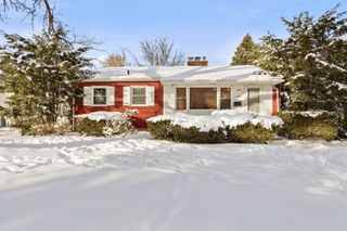 1451 E Pearl Avenue, Hazel Park, MI 48030