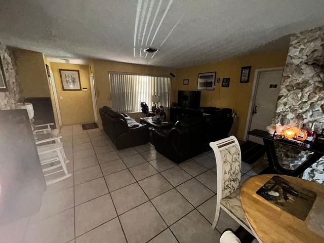 142 NW 8th Avenue, Dania Beach, FL 33004