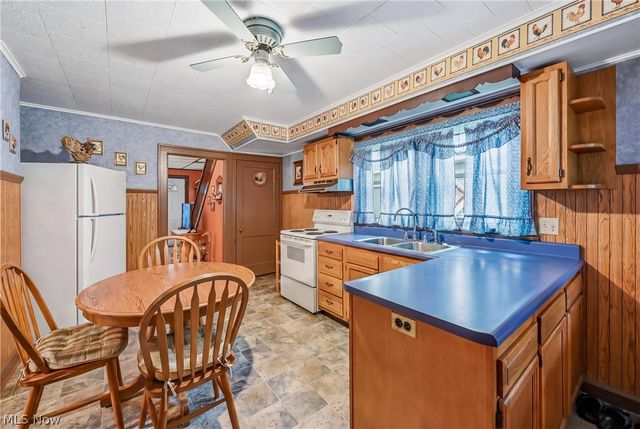 4862 Grand Boulevard, Newton Falls, OH 44444