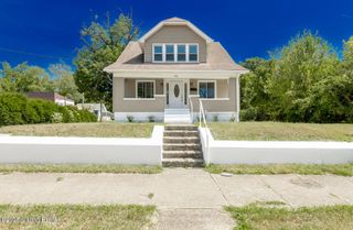301 S 38th St, Louisville, KY 40212