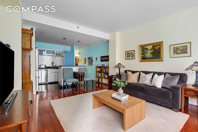 4427 Purves St Apt 8A, New York City, NY 11101