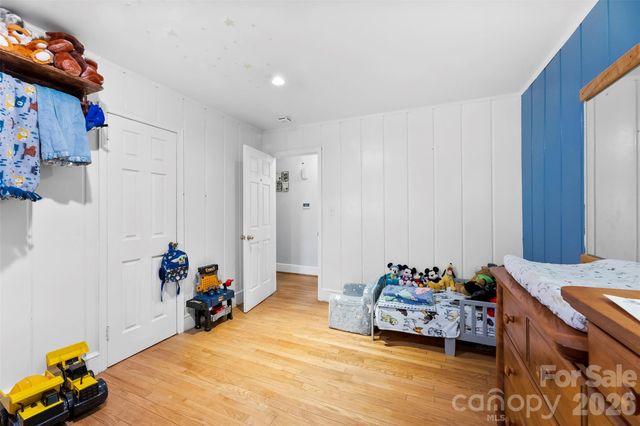 210 Avondale Drive, Lexington, NC 27295