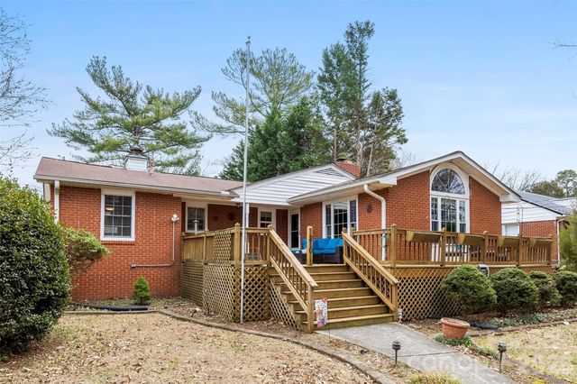 210 Avondale Drive, Lexington, NC 27295