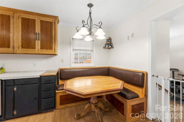 210 Avondale Drive, Lexington, NC 27295