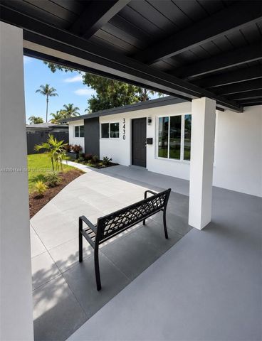 3430 SW 17th St, Fort Lauderdale, FL 33312