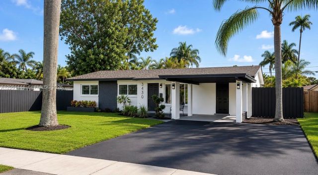 3430 SW 17th St, Fort Lauderdale, FL 33312