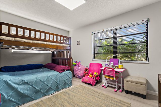 5160 NE 18TH TER, Fort Lauderdale, FL 33308