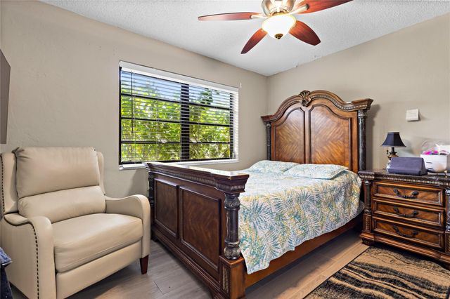 5160 NE 18TH TER, Fort Lauderdale, FL 33308