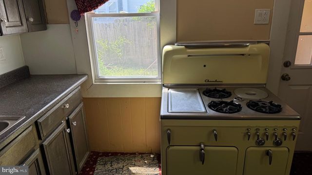 128 MAGOWAN AVE, Trenton, NJ 08619