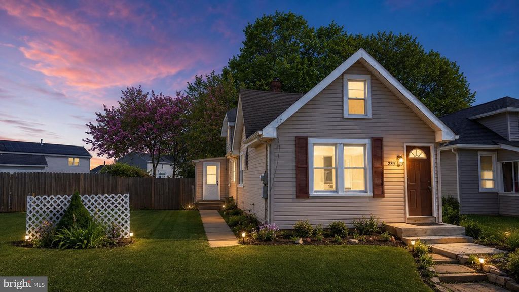 128 MAGOWAN AVE, Trenton, NJ 08619