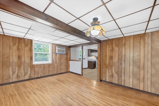 2 Mill St, Beverly, MA 01915
