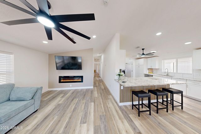 11596 W SIERRA DAWN Boulevard 240, Surprise, AZ 85378