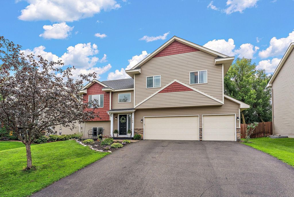 708 129th Lane NE, Blaine, MN 55434