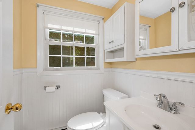 16 Porter Rd, Chelmsford, MA 01824