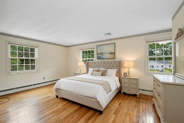 16 Porter Rd, Chelmsford, MA 01824