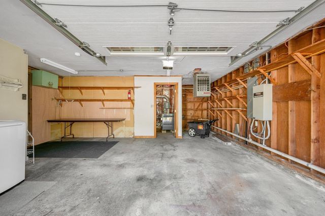 16 Porter Rd, Chelmsford, MA 01824