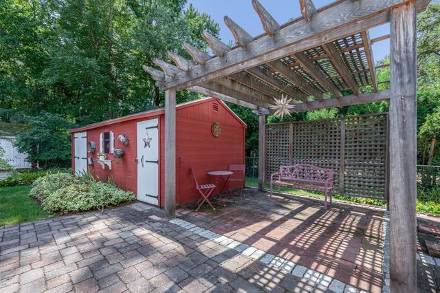 16 Porter Rd, Chelmsford, MA 01824