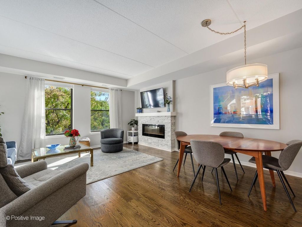 2335 W Belle Plaine Avenue 209, Chicago, IL 60618 — photo 3