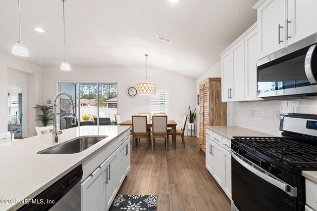 82897 THOMPSON Lane, Fernandina Beach, FL 32034