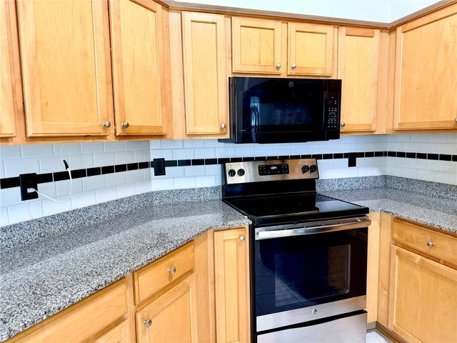 7838 CARRIAGE POINTE DRIVE, Gibsonton, FL 33534