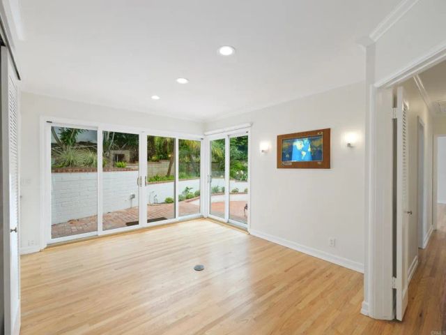 7920 Avenida Alamar, La Jolla, CA 92037