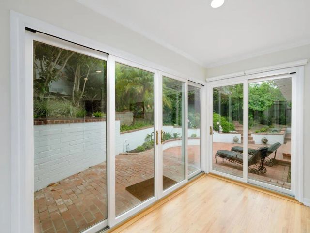 7920 Avenida Alamar, La Jolla, CA 92037