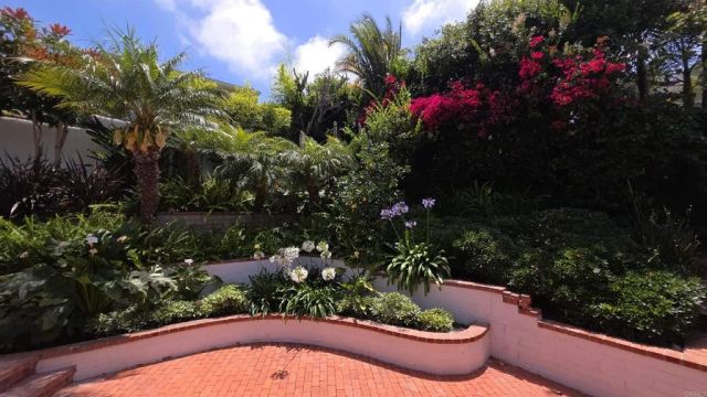 7920 Avenida Alamar, La Jolla, CA 92037