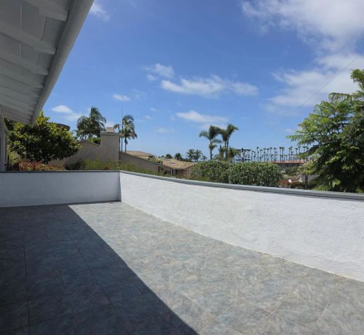7920 Avenida Alamar, La Jolla, CA 92037