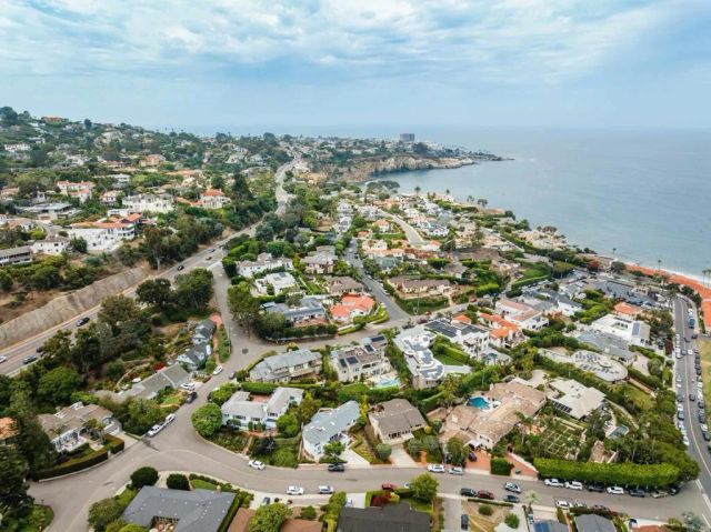 7920 Avenida Alamar, La Jolla, CA 92037