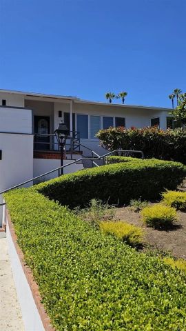 7920 Avenida Alamar, La Jolla, CA 92037