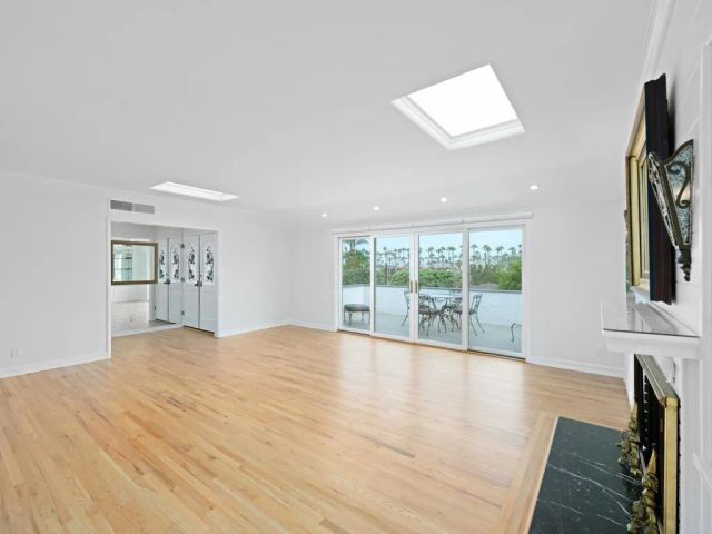 7920 Avenida Alamar, La Jolla, CA 92037