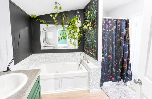 247 HIDDEN DR, Sandy, UT 84070