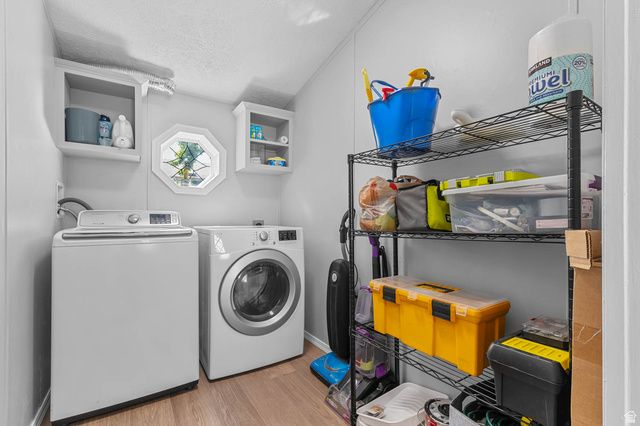 247 HIDDEN DR, Sandy, UT 84070