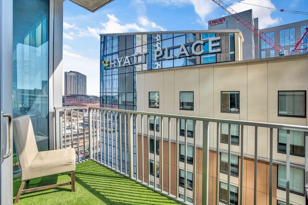 301 Demonbreun St Unit 1215, Nashville, TN 37201