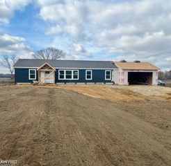 5165 N Irish Road, Davison, MI 48423