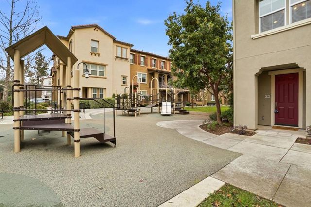 636 Messina Gardens Lane, San Jose, CA 95133