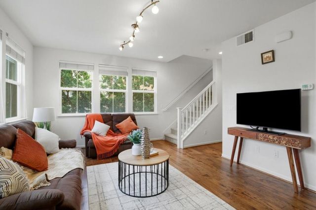 636 Messina Gardens Lane, San Jose, CA 95133