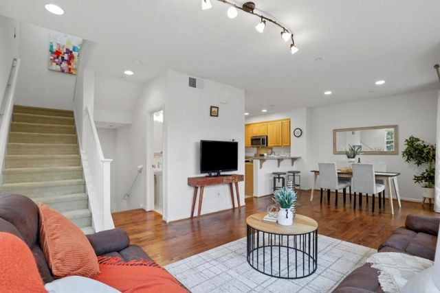 636 Messina Gardens Lane, San Jose, CA 95133