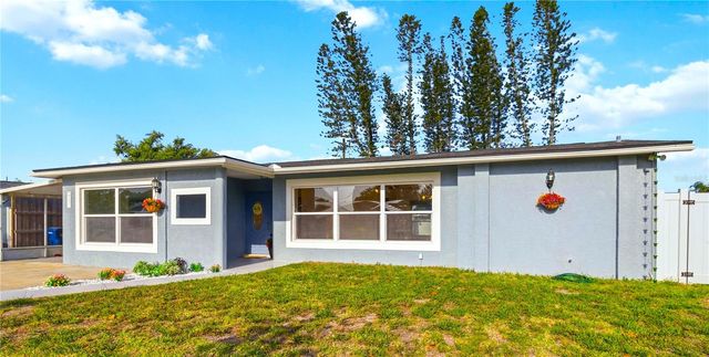 220 62ND STREET NW, Bradenton, FL 34209