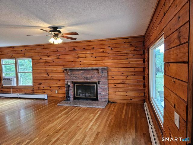 698 Leetes Island Road, Branford, CT 06405