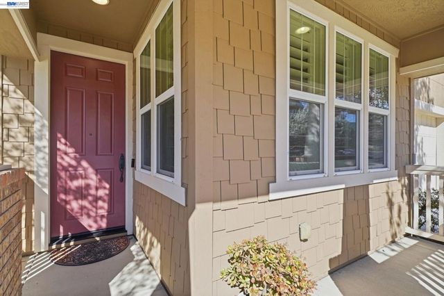 4958 Trescott Ct, Dublin, CA 94568