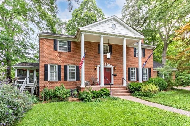 12 Poindexter PL, Newport News, VA 23606