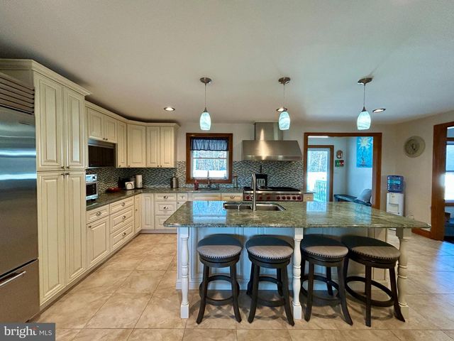 2517 TREMONT AVE, Egg Harbor Township, NJ 08234