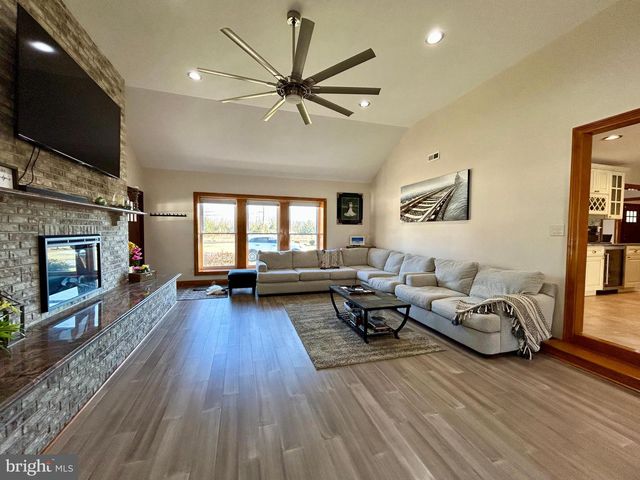 2517 TREMONT AVE, Egg Harbor Township, NJ 08234